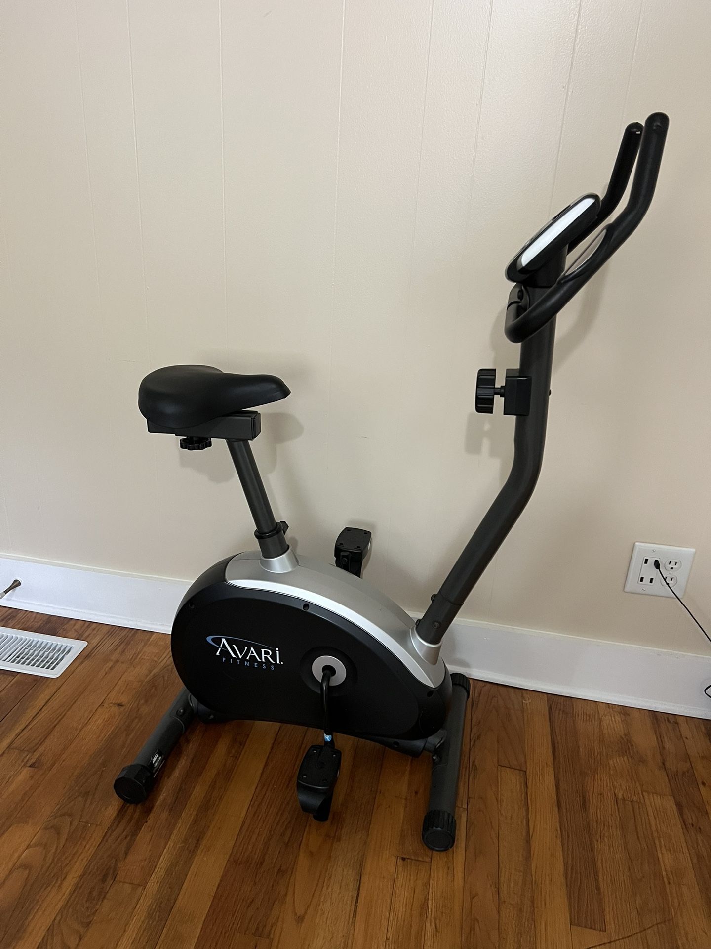 Avari Fitness Stationary Cycling Bike