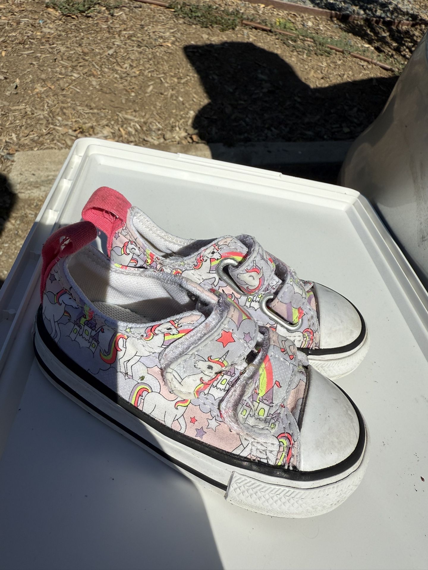Girls Converse Crocs Vans Size 6