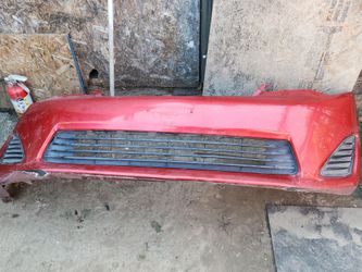 2014 Toyota Camry  front bumper