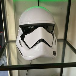 STAR WARS Helmets (2) • 1/120$ Or 2/200$