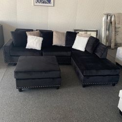 Black Cindy Velvet Reversible Sectional / couch /Living room set