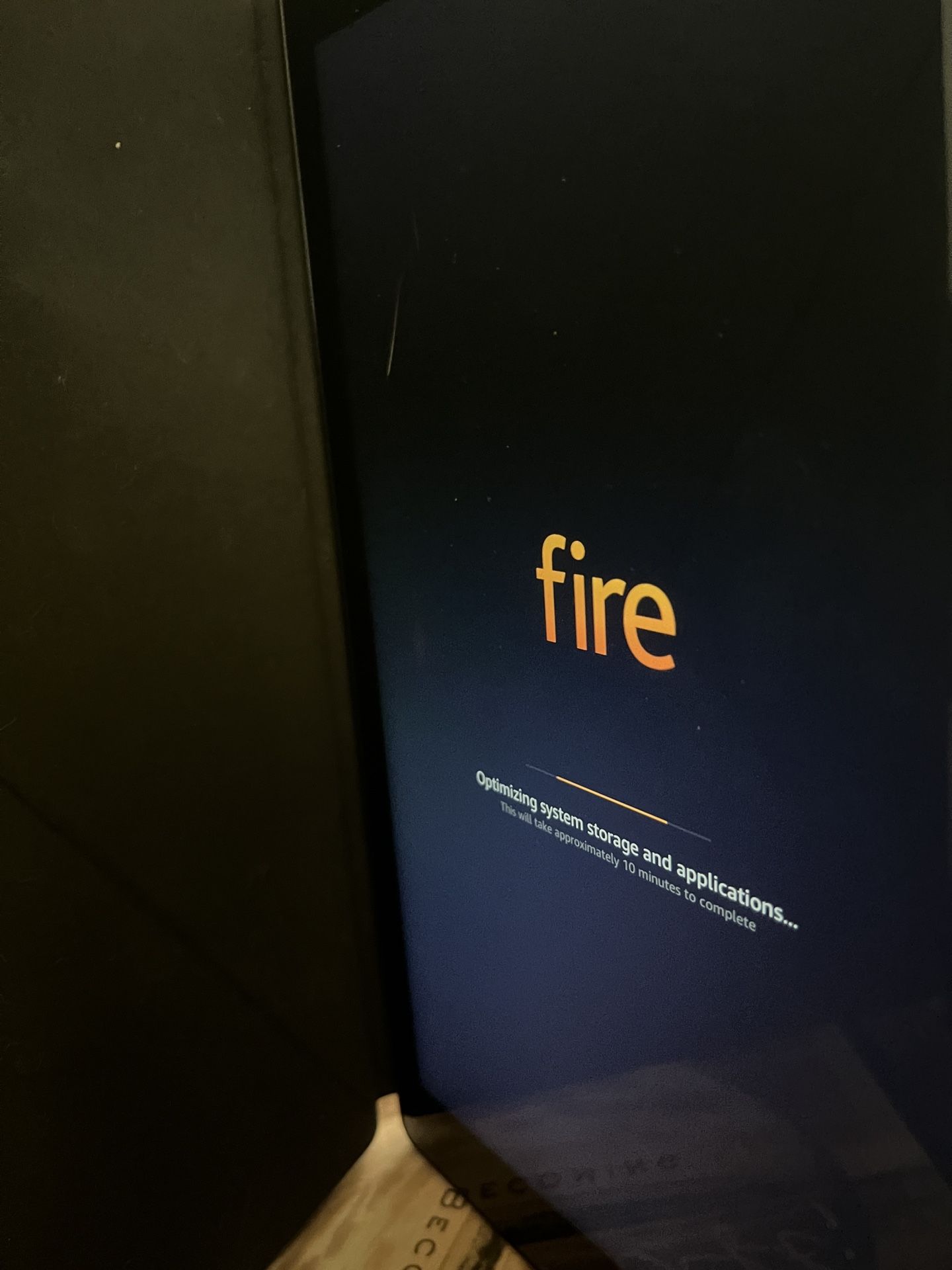 Kindle Fire 10 (7th gen) + Case + Charger