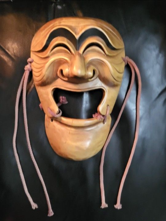 Traditional Korean Hahoe Yangban Mask – Hand-Carved Wooden Mask