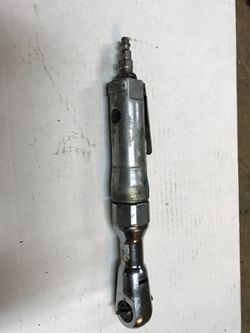 Blue point by snap on, 3/8 air ratchet