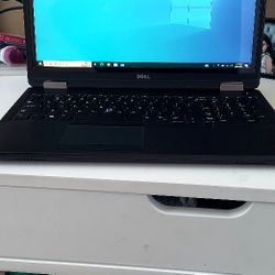 Dell™ Latitude E5570 