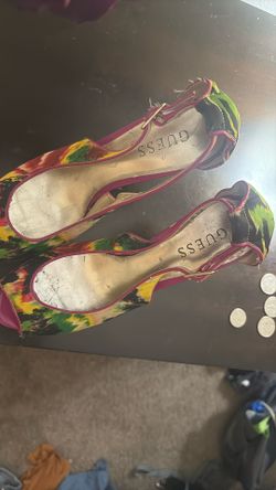71/2 Guess Heels