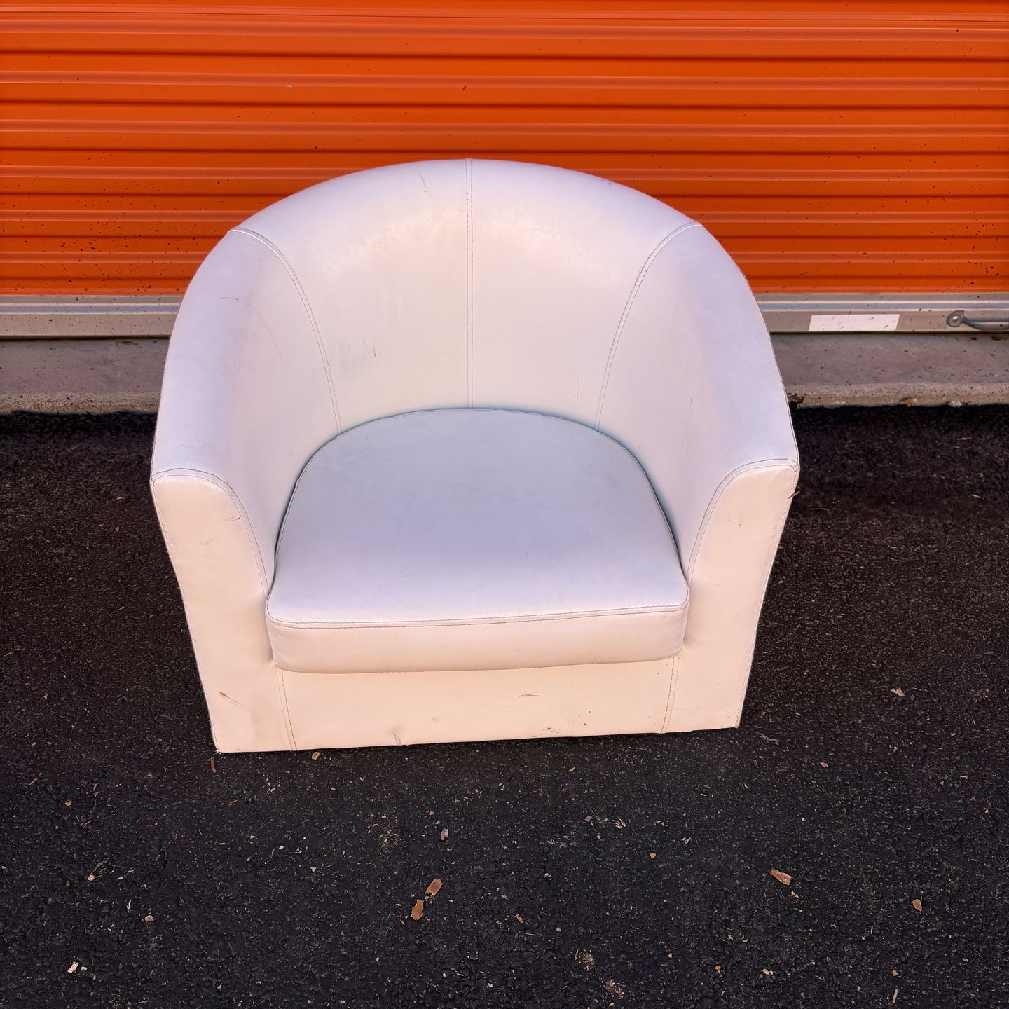 White Barrel Armchair - great condition - $30 OBO