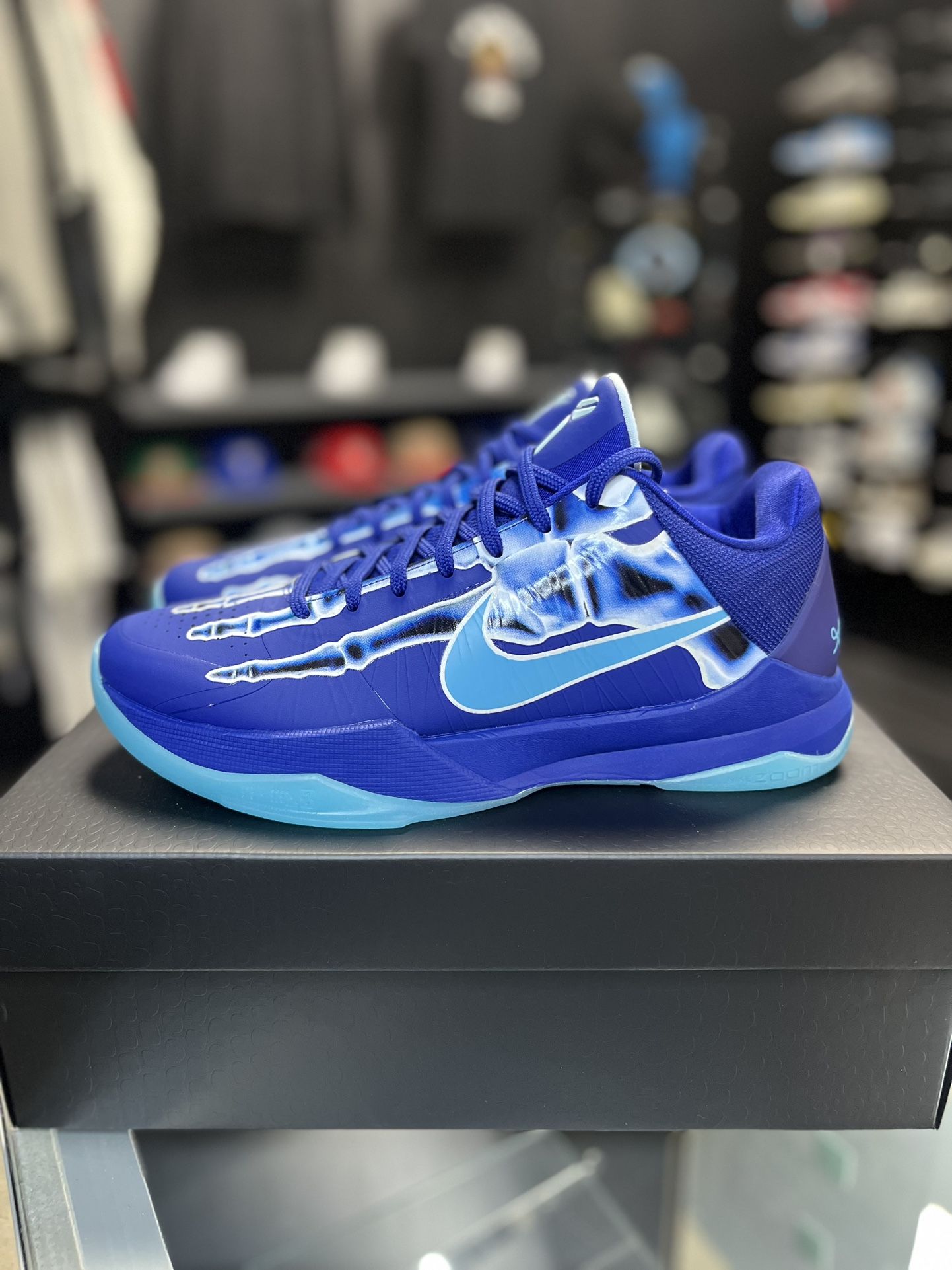 Kobe “X-Ray” Size 8.5