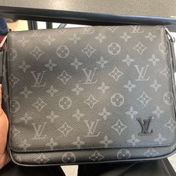 Louis Vuttion Cross Bag