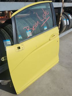 2019 Honda Fit Left front door electric 