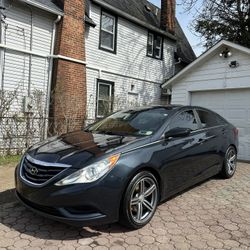 2011 Hyundai Sonata  GLS Sedan 4D For Sale 