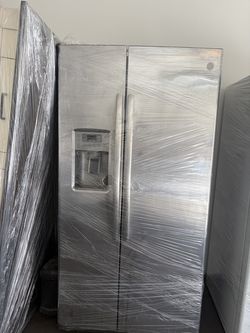 Refrigerator Side by Side