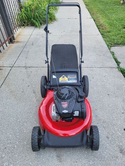 Lawnmover Yard Machine Push In Excellents Conditions