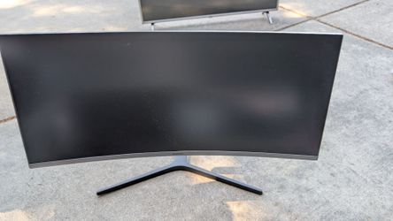 Samsung curved monitor