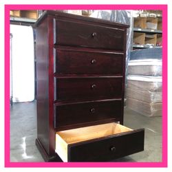 Dresser/ Five drawers dresser