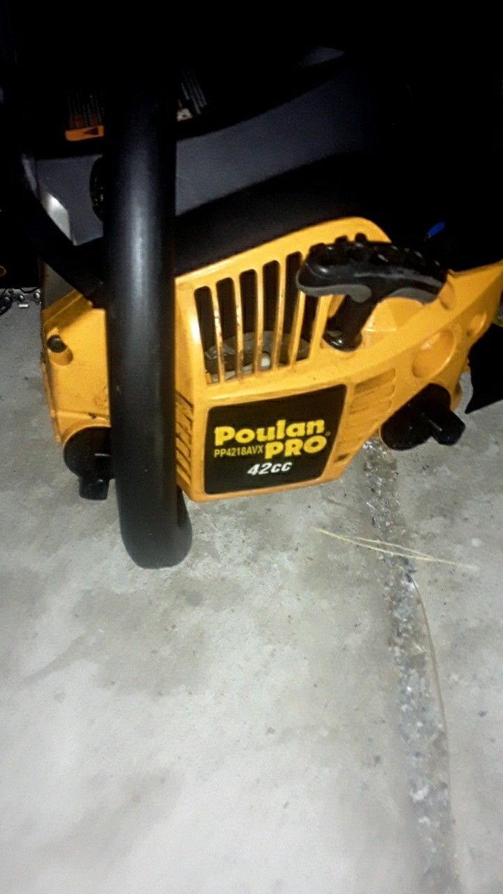 Poulan Pro 18" inch Chainsaw