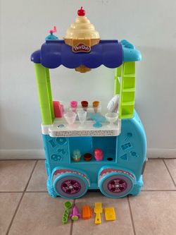 Play-Doh Ice Cream Toy Truck