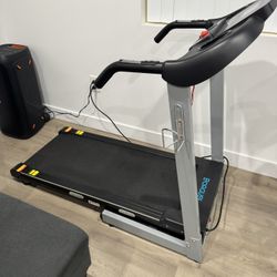 Corredora Eléctrica Capacidad 300 Lbs. 8.5 Mph Inclinación Automática 