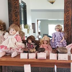 Precious antique China Doll Collection with Accessories 