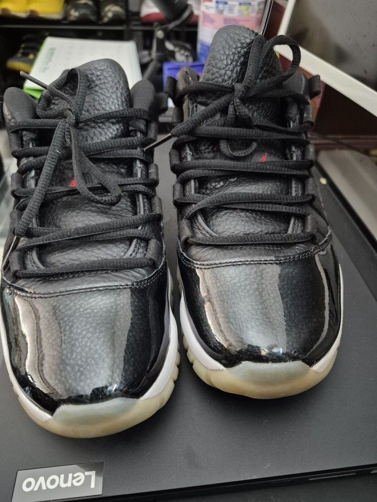 Authenic Jordan Retro 11 Size 8 