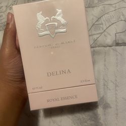 Royal essence perfume