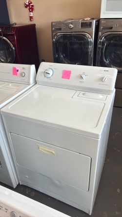 Nice Kenmore gas dryer