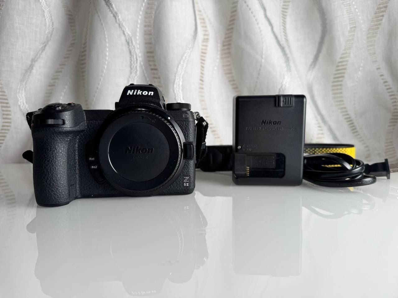 Nikon Z6 Mark II body (Factory Kit)