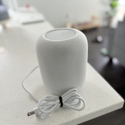 Apple HomePod (2nd Generation) - White - Excellent Condition!