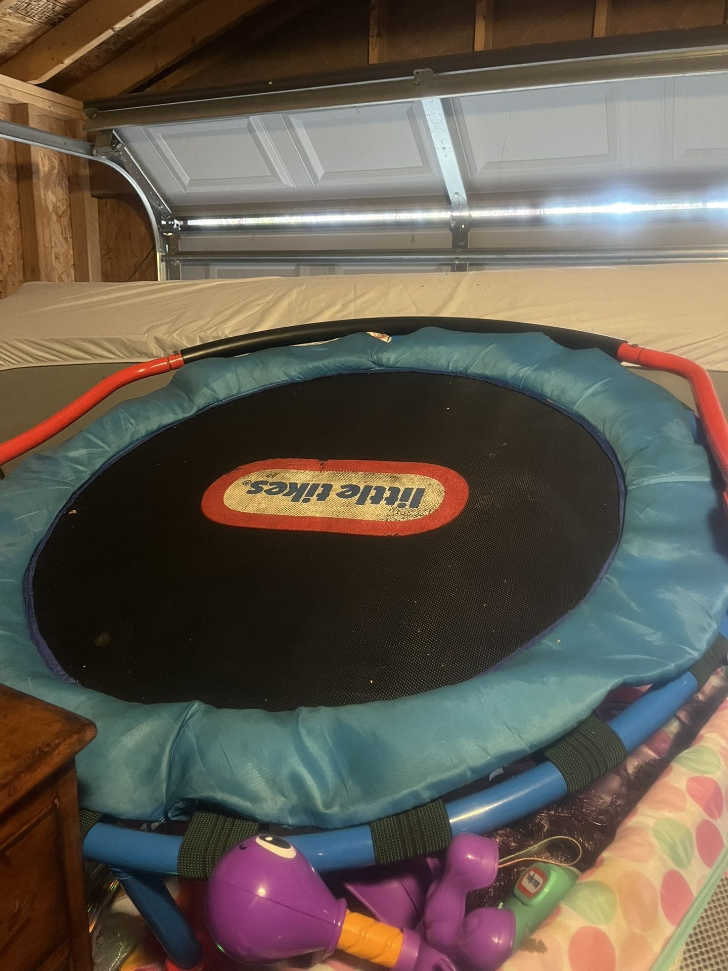 Indoor/outdoor Hoop Great For Basement And Tikes Trampoline