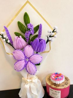 Selling pipe cleaner flowers