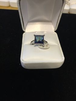 Sterling Silver Ring Sz 8