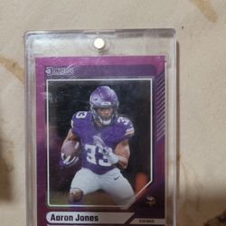Aaron Jones Sport Card