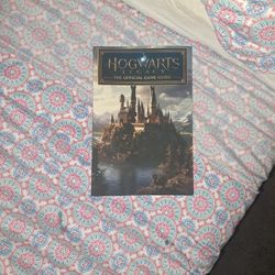 HOGWART'S LEGACY Strategy Guide 