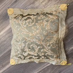 Throw Pillow 
