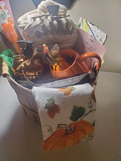 Gift blanket basket