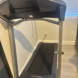 Treadmill 