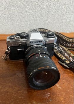 Olympus OM-10 35mm SLR Camera w/ Lens