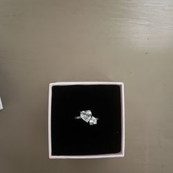 PANDORA DOUBLE HEART SPARKLING RING