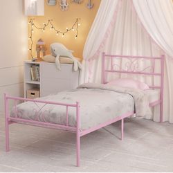 2 Twin Beds (Pink & Purple)