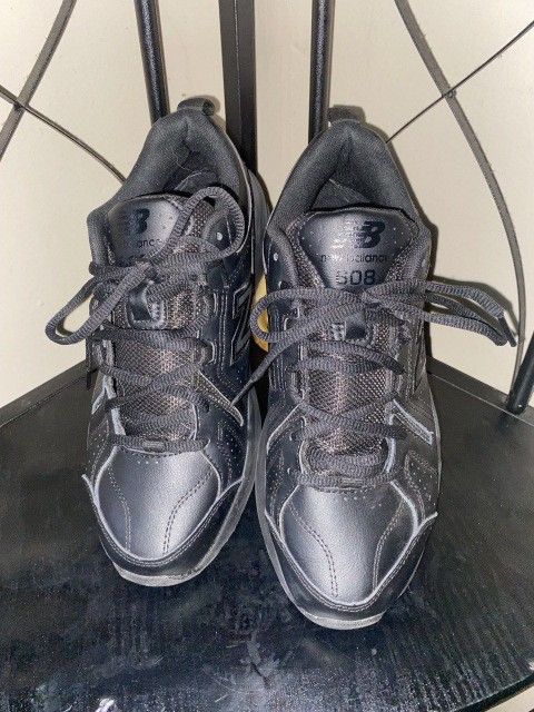 Women's New Balance (size 9)
