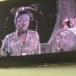 MOVING MUST SELL - Hisense ULED 4K PREMIUM 50U6G