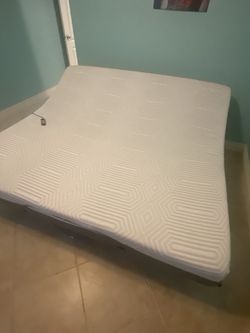 Gently Used King Sleepy Doze Mattress
