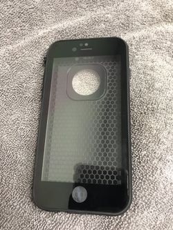 Waterproof phone case for iPhone 7 (Black)