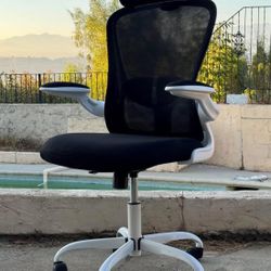 Clearance! Office Chair, High Back Ergonomic Desk Chair, Breathable Mesh Desk Chair with Adjustable Lumbar Support and Headrest, Swivel Task Chair wit