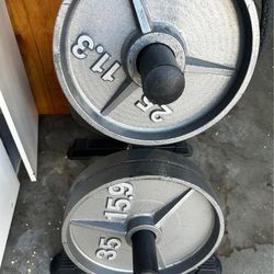 Weights, weight rack and curl bar