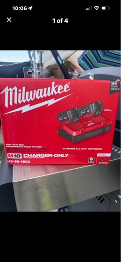 M18 18-Volt Lithium-!or Dual Bay Rapid Battery Charger