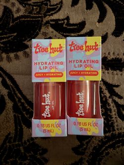 2 Tree Hut Jelly Bear Hydrating Lip Oil