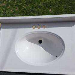31"X19" Vanity Top  4"Center Faucet Holes