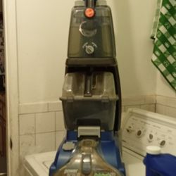 Hoover Power Scrub Deluxe Spin Scrub#50.Upright Deep Clean Carpet https://offerup.com/redirect/?o=V2FzaGVyLldvcmtz Perfect