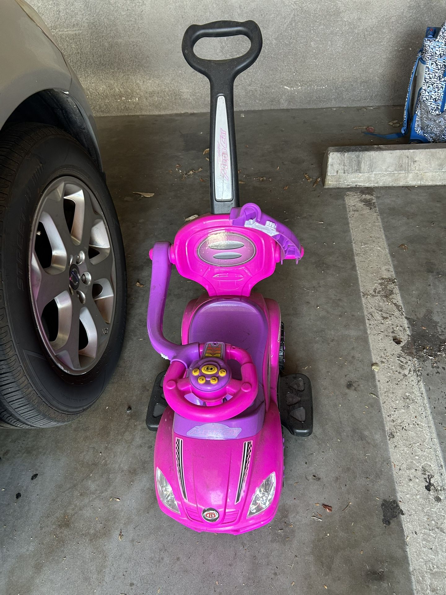 Girls Ride Along Car